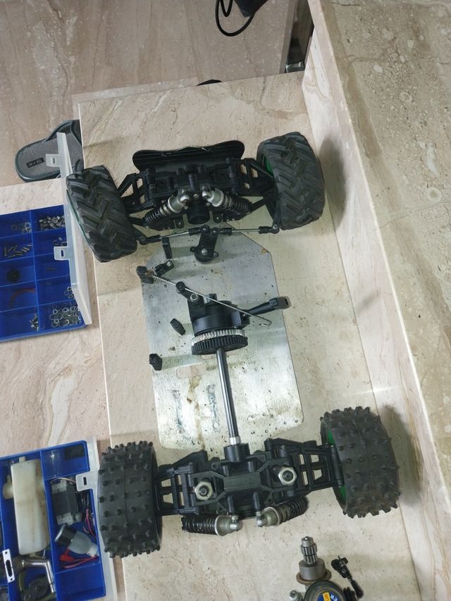 Piezas coche teledirigido gasolina