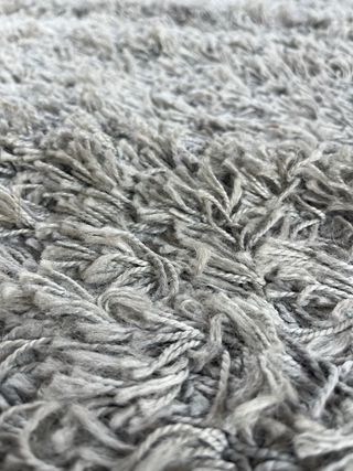 Alfombra Gris PERSBY - Suave y mullida