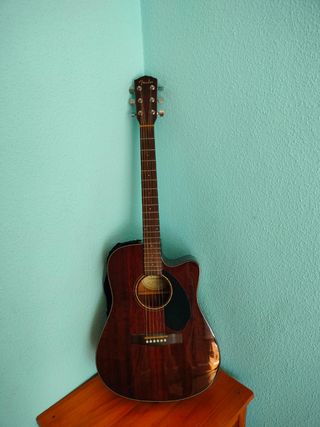 Guitarra Fender electroacústica