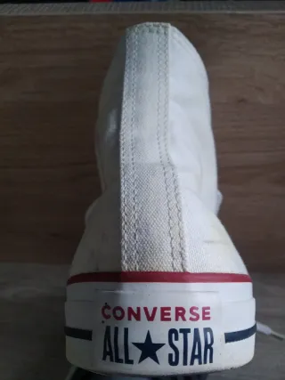 Converse blancas altas