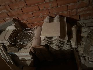 Bloques hormigón / Gres / teulas Construcción