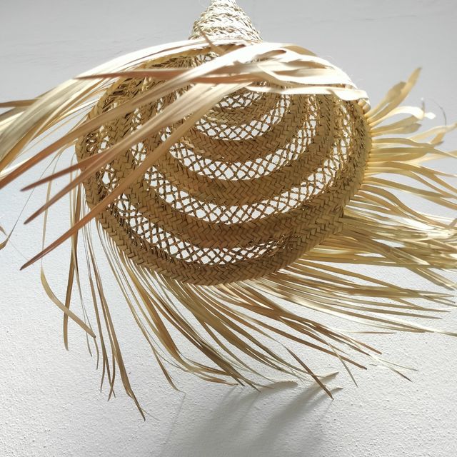 Candeeiro de Folha de Palmeira com Franjas