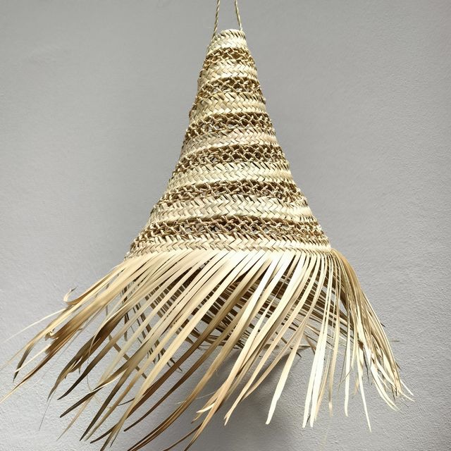 Candeeiro de Folha de Palmeira com Franjas