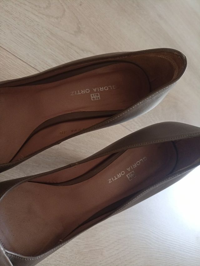 Tacones Gloria Ortiz - marron gris