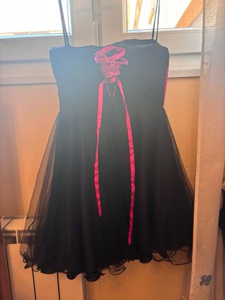 Vestido fiesta negro-rosa, tul
