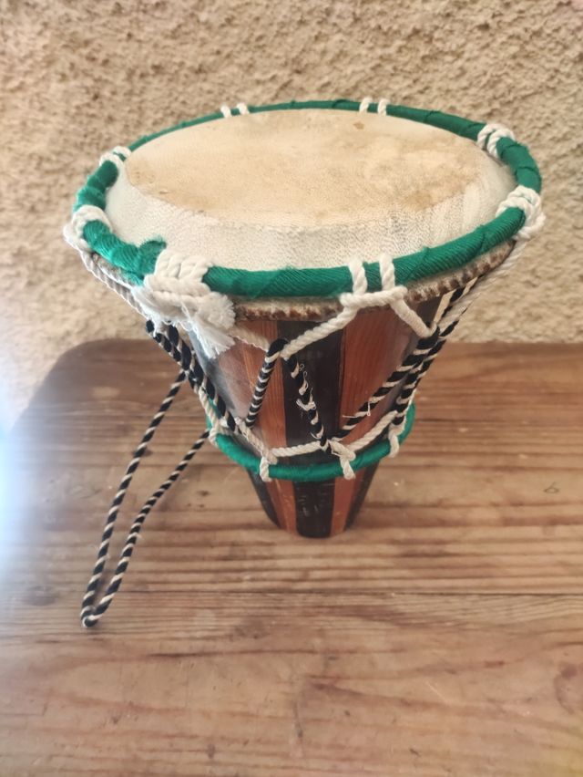 Tambor pequeño artesanal