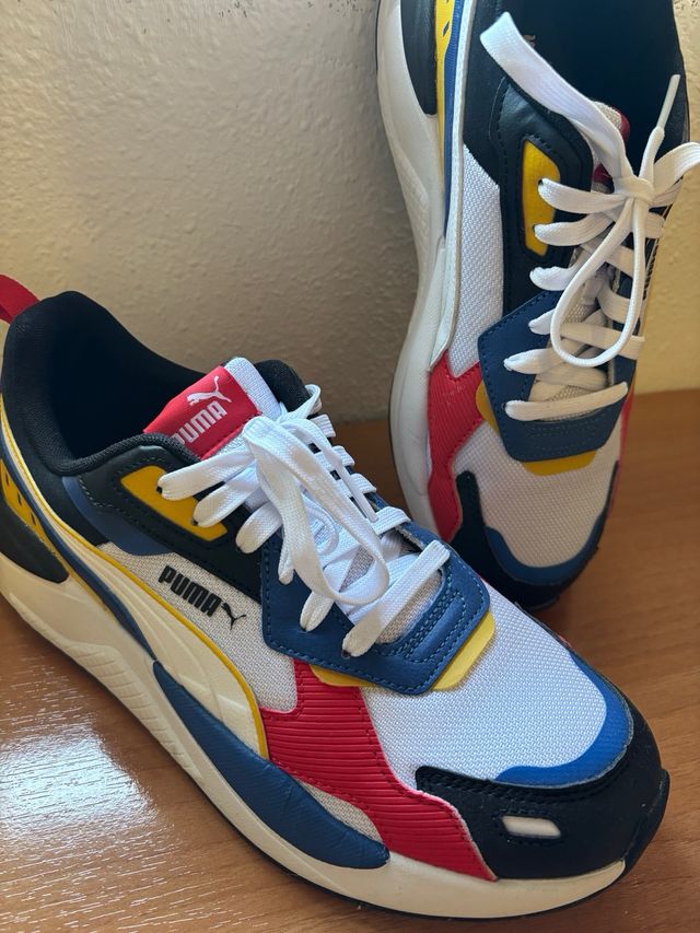 Zapatillas Puma 42,5 (un uso)