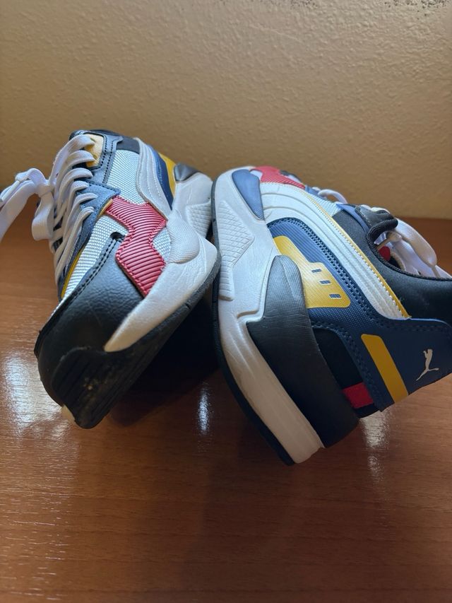 Zapatillas Puma 42,5 (un uso)
