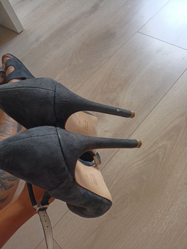 Tacones Zara azul marino