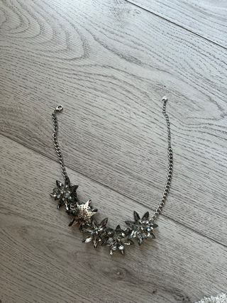 cada collar de cada foto 4€