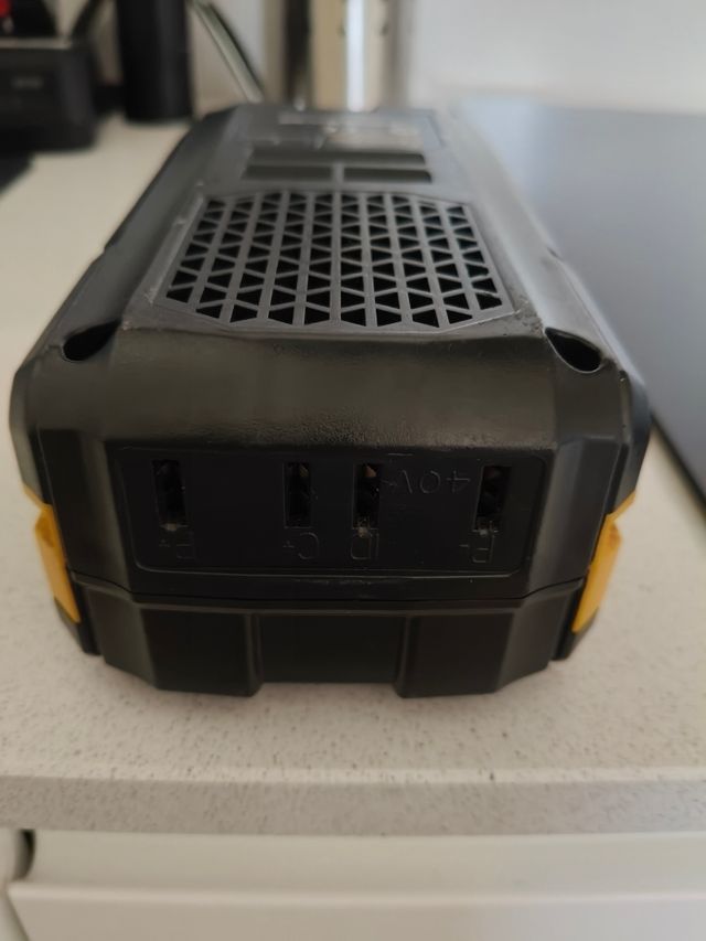 Batería Garland 40V/2Ah - Cortacésped  y cargador.