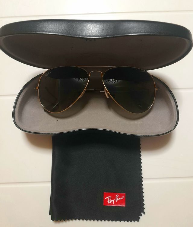 Ray-Ban Aviator: gafas doradas