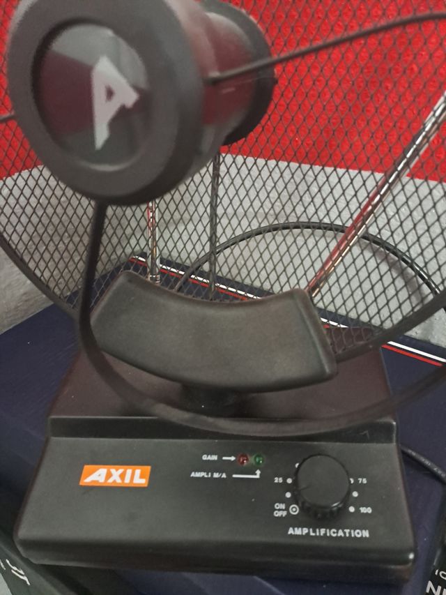 Antena TV AXIL - Amplificador