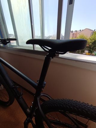 Bicicleta Giant MTB NUEVA  + Accesorios 
Talla L 

