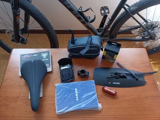 Bicicleta Giant MTB NUEVA  + Accesorios 
Talla L 
