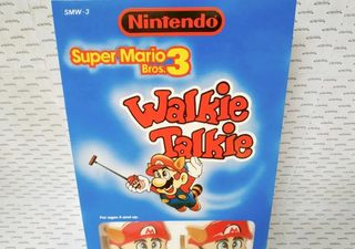 SUPER MARIO BROS 3 WALKIE TALKIE NINTENDO 1989