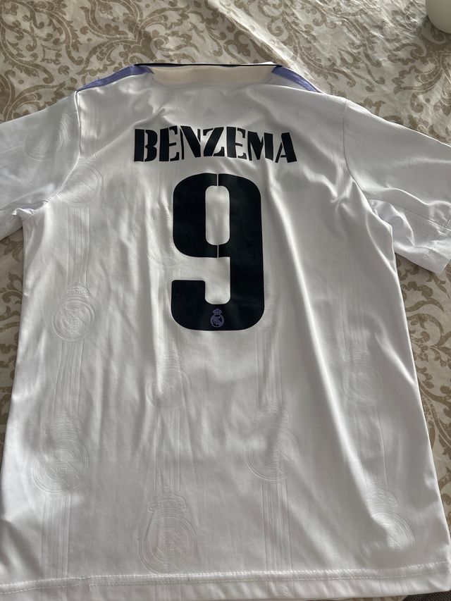 Camiseta Real Madrid niño talla 24. 9-10 años