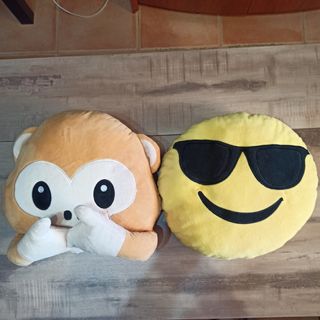 2 Cojines de Emojis: Mono y Cara con gafas