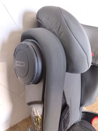 Silla coche Britax Römer. Buen estado.

