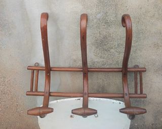Perchero antiguo de madera - 3 ganchos
