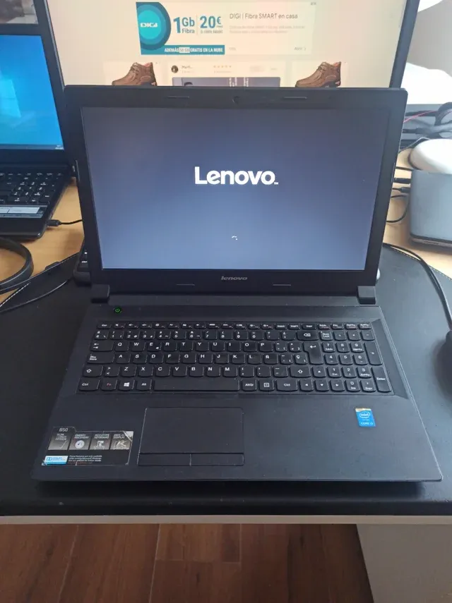 Portátil Lenovo 960GB de SSD