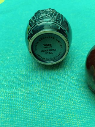 2 miniature Chivas Regal di 21 anni