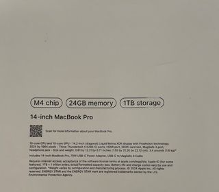 MacBook Pro 14" M4 Gris Espacial