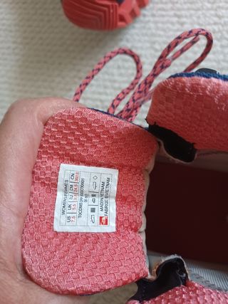 Botas THE NORTH FACE, azules y rosas