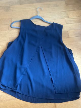 Blusa Pimkie azul sin mangas