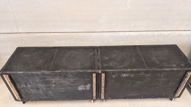 Pareja Subwoofer doble 18" - ¡Sonido potente!