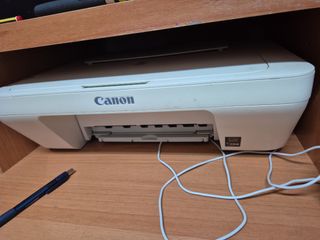 Impresora Canon PIXMA blanca