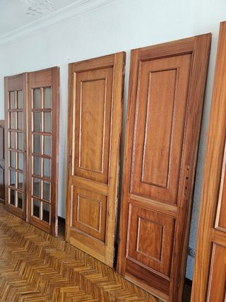 Puertas madera interior