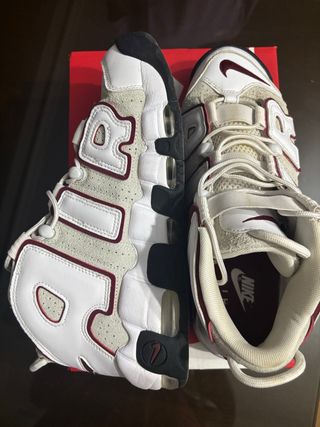 Nike Air More Uptempo - Blancas y Rojas