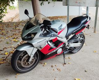 Honda CBR 600 - Moto 2003