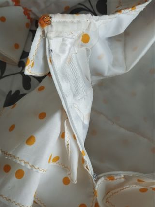 Traje gitana lunares amarillos
Talla de 8 a 9 Años