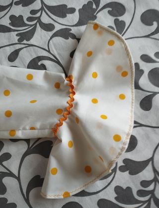Traje gitana lunares amarillos
Talla de 8 a 9 Años