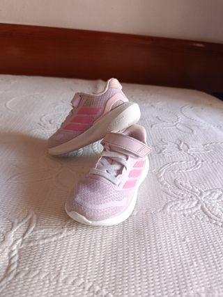 Zapatillas Adidas niña rosa - 23,5