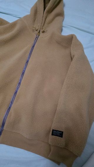 Sudadera Levis XL beige polar