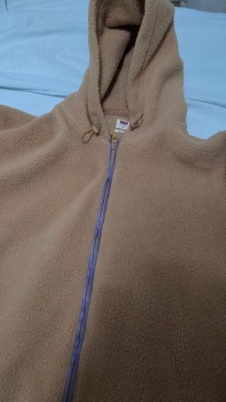 Sudadera Levis XL beige polar