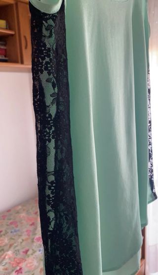 Blusa Zara encaje verde - negra