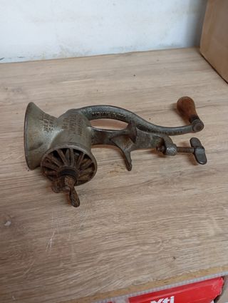 Picadora carne antigua Universal No.201