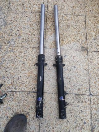 Derbi GPR 75/80
barras delanteras