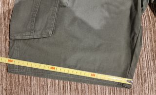 Bermudas cargo verde oliva hombre