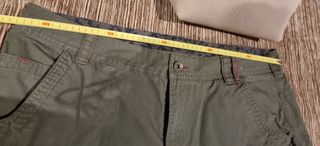 Bermudas cargo verde oliva hombre