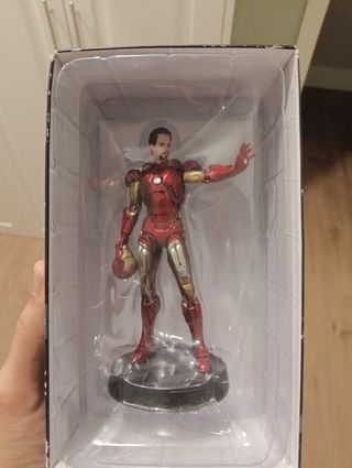 Pack wolverine y iron man Marvel legends + regalo