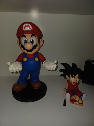 Figura Super Mario y Goku