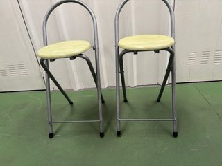 2 Taburetes plegables metal-madera