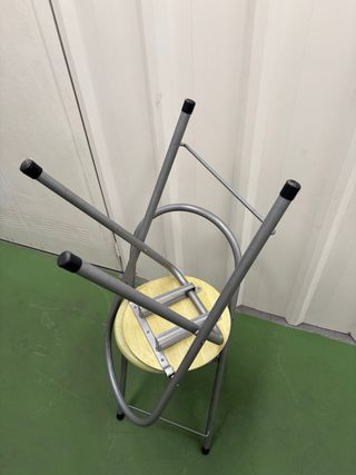 2 Taburetes plegables metal-madera