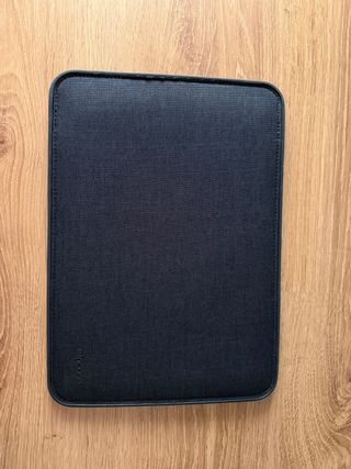 Funda Incase MacBook 11" nueva