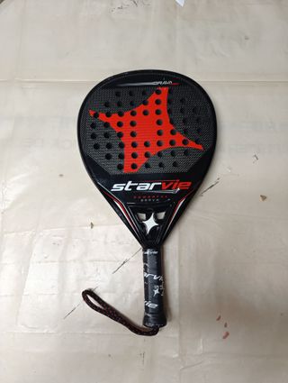 Pala pádel Bullpadel Hack Hybrid y Starvie Brava 